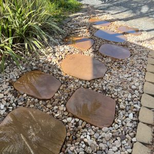 Kashmiri Sandstone Organic Stepper (500-600mm)
