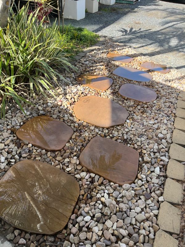 Kashmiri Sandstone Organic Stepper (500-600mm)