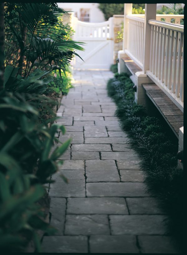 Stoneworks: Bradstone Old Town - Various Sizes