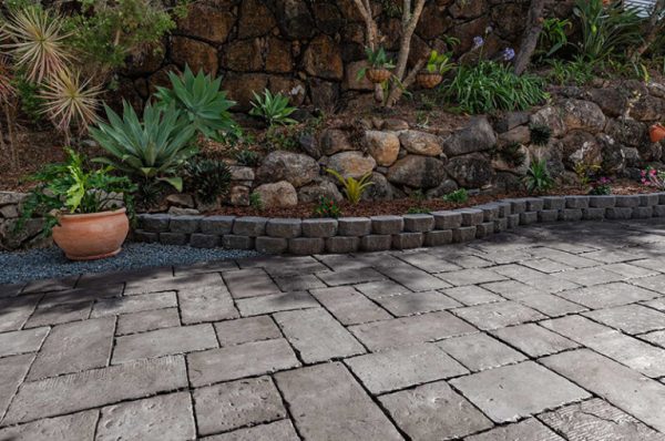 Stoneworks Bradstone Old Town